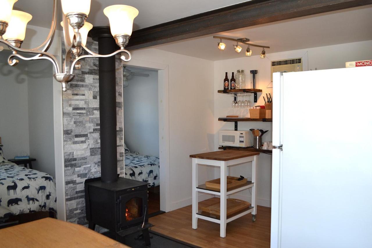 Les 4 Chalets - Le 605 Lac-Saint-Paul Exteriér fotografie