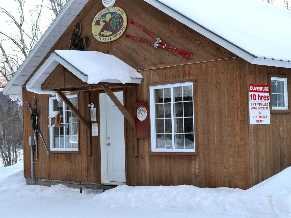 Les 4 Chalets - Le 605 Lac-Saint-Paul Exteriér fotografie